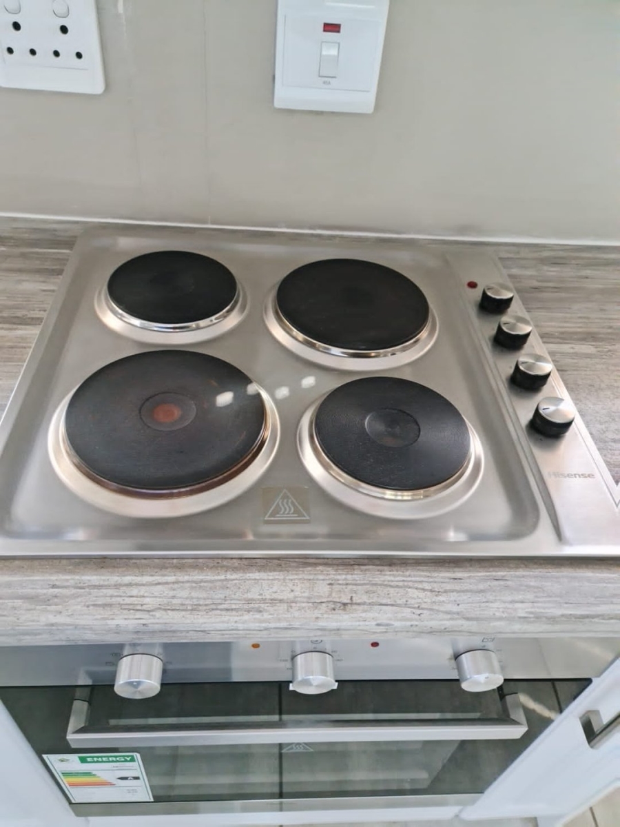 To Let 2 Bedroom Property for Rent in Albertinia Western Cape